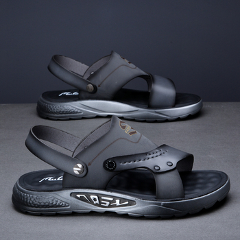 Férfi szandálok 2025 nyara Új koreai stílusú hétköznapi kültéri csúszásgátló puha talpú strandruha kettős célú autós papucs