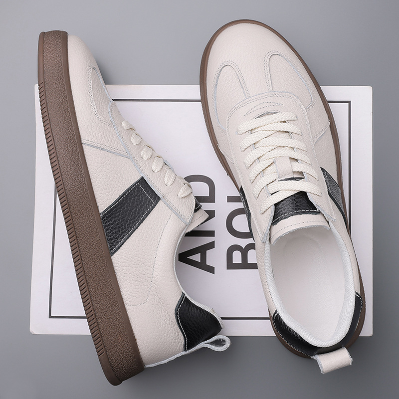 Balti batai vyrams 2025 m. pavasario nauji korėjietiški sportiniai madingi laisvalaikio odiniai kvėpuojantys batai madingi vyriški batai 0369