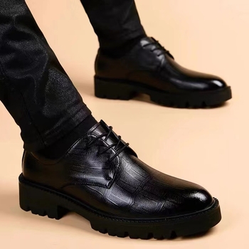 Maži natūralios odos laisvalaikio bateliai pavasariui, dalykiniai, odiniai bateliai, aukštesnio lygio, vestuviniai, jaunikio bateliai su raišteliais