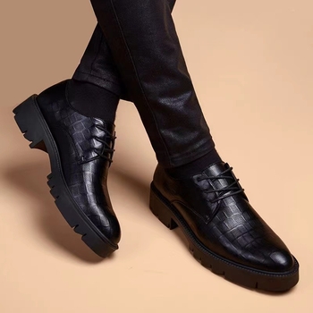 Maži natūralios odos laisvalaikio bateliai pavasariui, dalykiniai, odiniai bateliai, aukštesnio lygio, vestuviniai, jaunikio bateliai su raišteliais