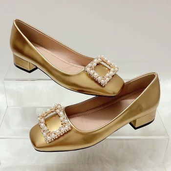 Γυναικεία ψηλοτάκουνα παπούτσια Mary Jane με τετράγωνα δάχτυλα και ρηχό στόμα, μονόχρωμα, άνοιξη 2024, μικρό, αρωματικό στυλ, χοντρό τακούνι, μαλακή σόλα, αγκράφα με διαμάντια και κομψά ψηλοτάκουνα παπούτσια Mary Jane