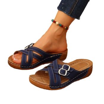 Pantofi de plajă de comerț exterior de înaltă calitate din Europa și America, vara 2025, sandale și papuci cu talpă groasă, cu temperament nou, pantofi casual pentru femei, la modă