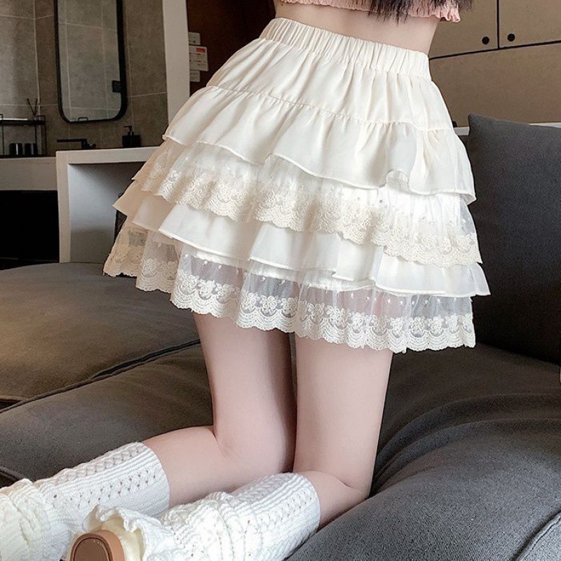Fehér csipkés tortaszoknya, női tavaszi-nyári, magas derekú, karcsúsító, kis karakterű szoknya, hercegnős ponte szoknya