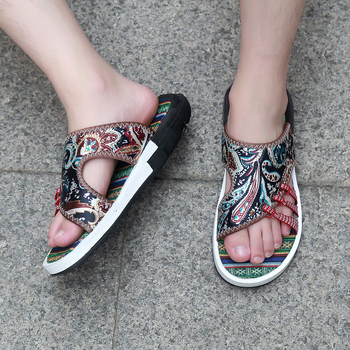 Vēlmju ārējās tirdzniecības pārrobežu plus izmēra modes biezas čības vīriešu vasaras apģērbs modernas viena vārda čības vīriešu pludmales sandales