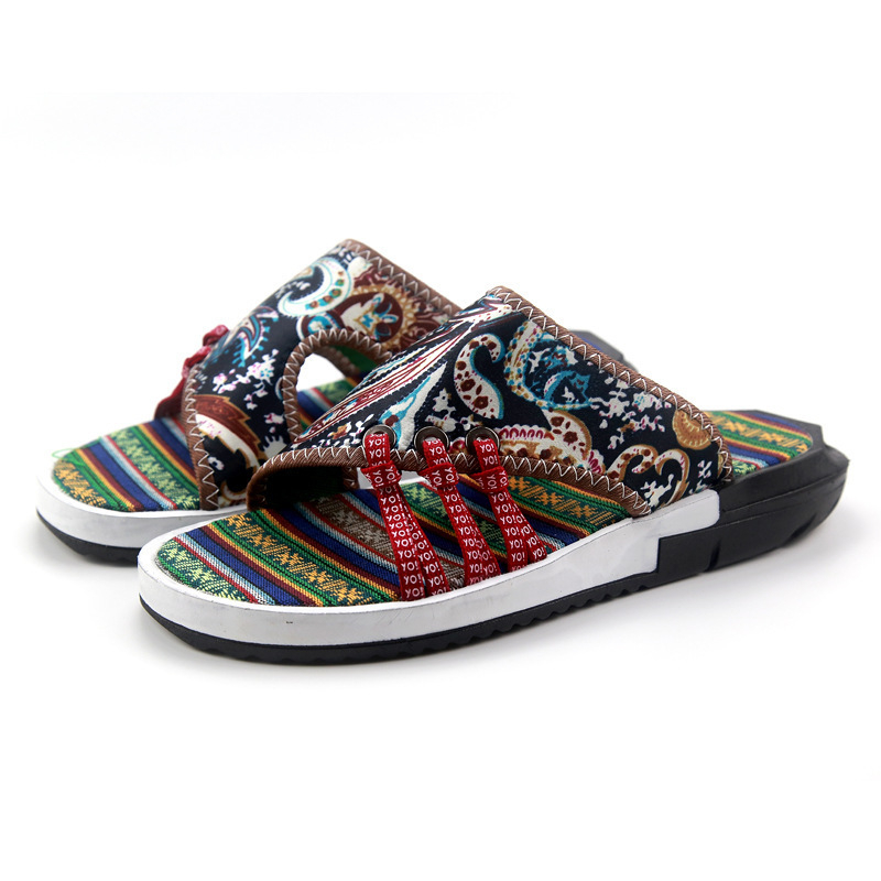 Vēlmju ārējās tirdzniecības pārrobežu plus izmēra modes biezas čības vīriešu vasaras apģērbs modernas viena vārda čības vīriešu pludmales sandales