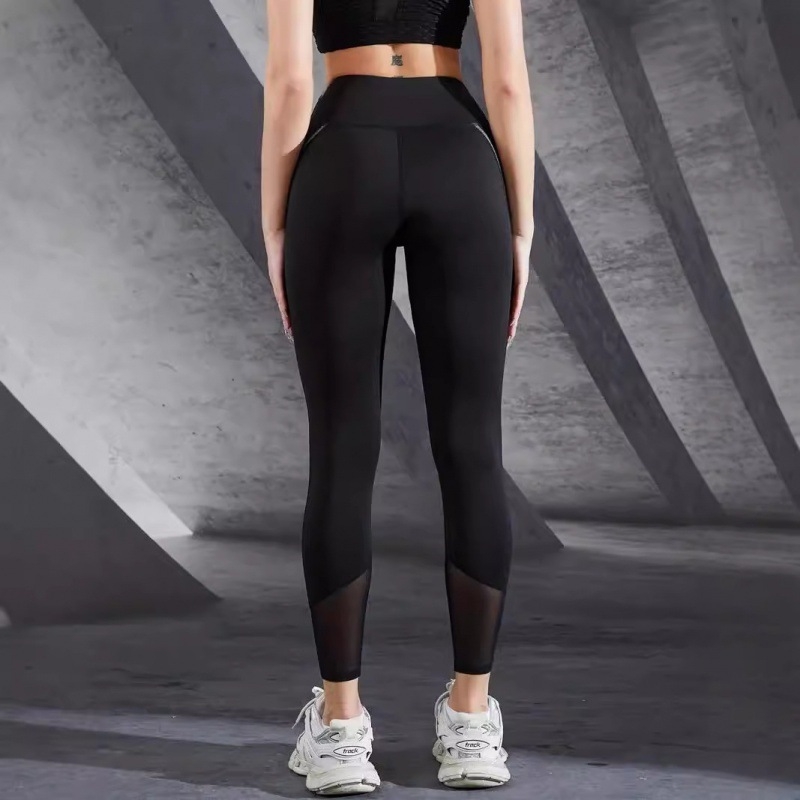 Kontrasztos hálós varrású futónadrág, feszes hasra simuló, csípőre simuló jógaruházat, fitnesz sport, meztelen, feszes leggings, magas derekú