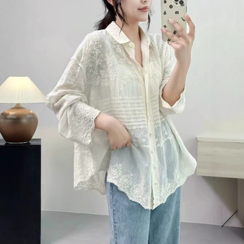 Vintage művészi laza üreges horgolt ing, naptejjel ellátott divatos kabát, vékony felső, trendi