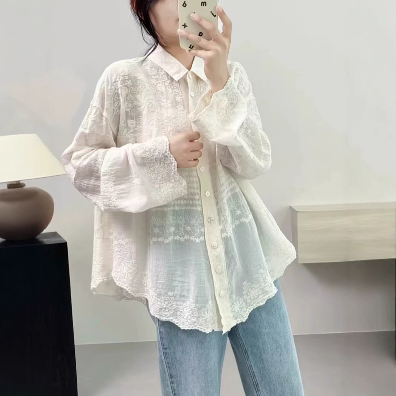 Vintage művészi laza üreges horgolt ing, naptejjel ellátott divatos kabát, vékony felső, trendi