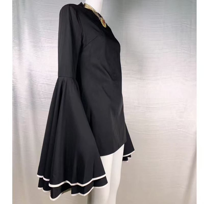 2023-as új európai és amerikai, határokon átnyúló dizájnú, eltúlzottan nagy fodros ujjú, derékkal karcsúsító, divatos, temperamentumos ruha