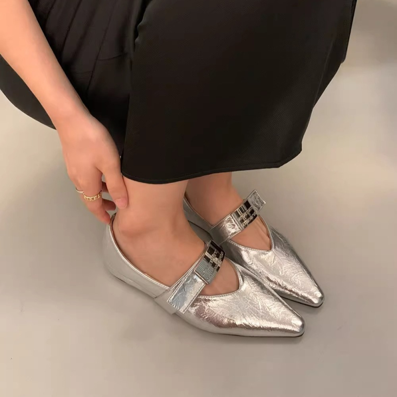 Francia stílusú, egyrétegű cipők, női cipők, 2024-es új, őszi és téli koreai stílusú, egykarakteres ezüst Mary Jane cipők, esti széllel, hegyes orrú