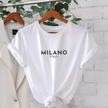 Nyári női ruházati betűmintás kerek nyakú póló