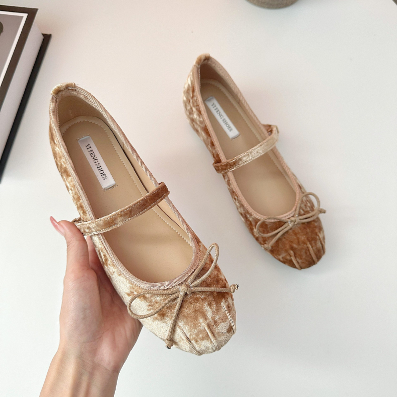 Női belső magasságnövelő cipők Francia velúr masni malacorrú balettcipők Női lapos talpú Mary Jane cipők csattal