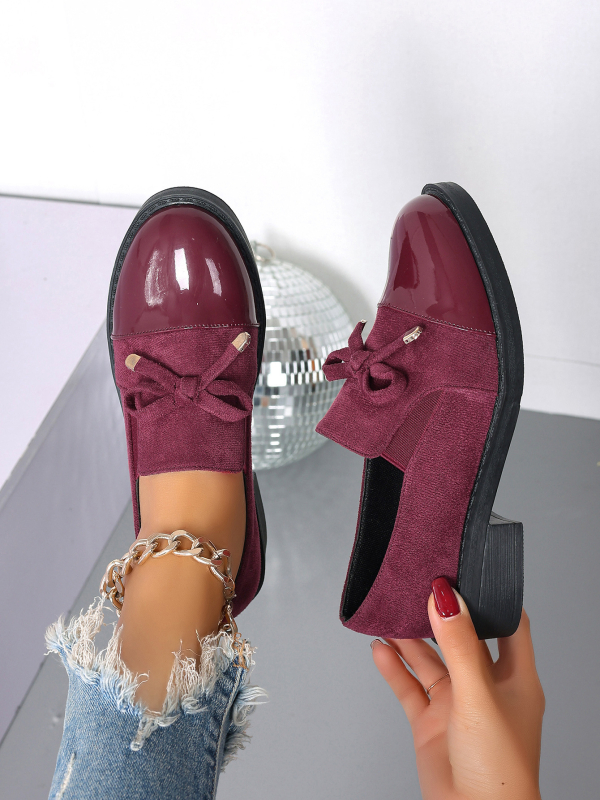 Vastag sarkú női cipők 2025 divatos új magas sarkú női cipők, masni, kis bőrcipők, plus size mokaszinok raktáron nagykereskedelemben