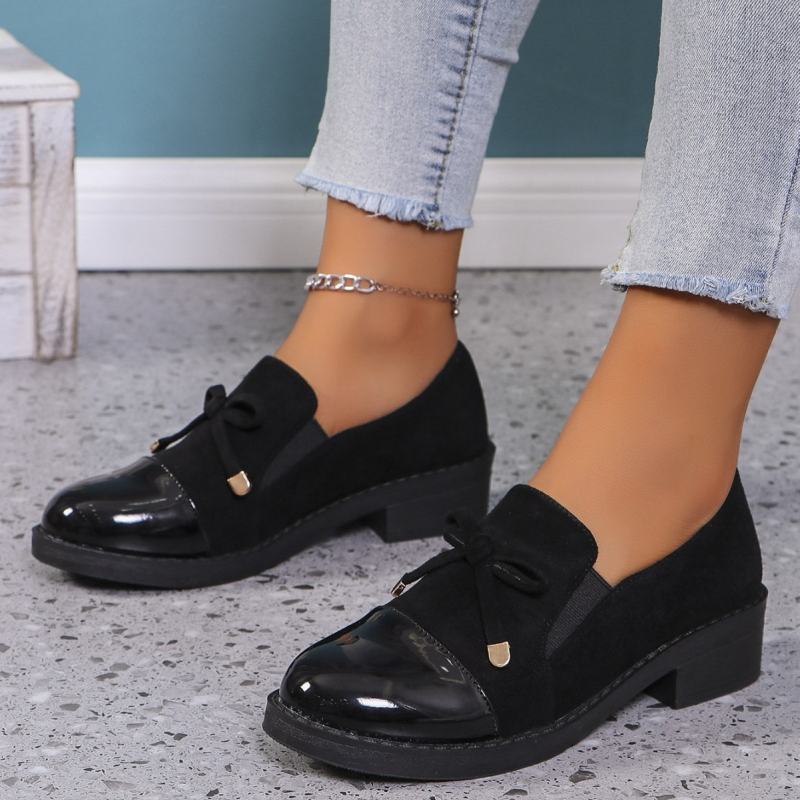 Vastag sarkú női cipők 2025 divatos új magas sarkú női cipők, masni, kis bőrcipők, plus size mokaszinok raktáron nagykereskedelemben