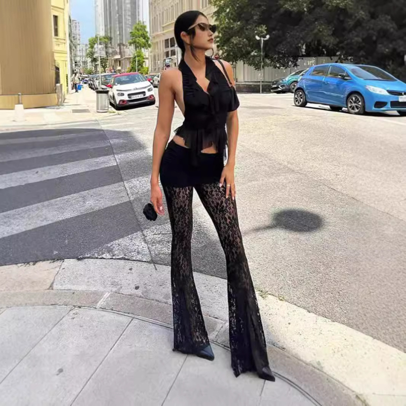 Eiropas un Amerikas pārrobežu 2023. gada seksīgs mežģīņu šuvums ar dziļu V veida garpiedurkņu augšdaļu, pieguļošs, perspektīvs, augstas jostasvietas, uzliesmojošs bikses sieviešu uzvalks