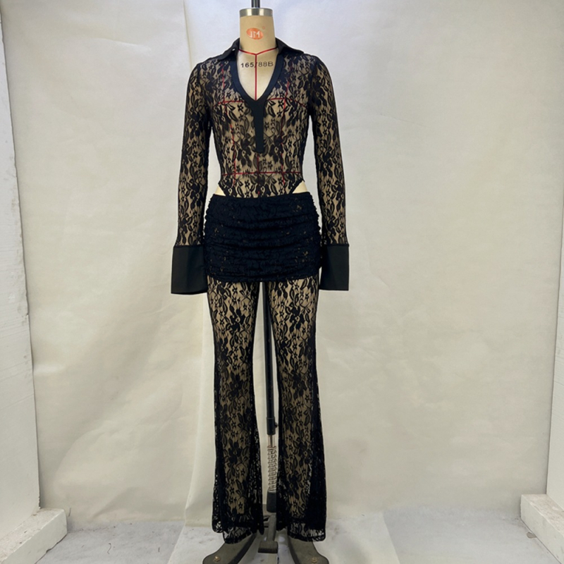 Eiropas un Amerikas pārrobežu 2023. gada seksīgs mežģīņu šuvums ar dziļu V veida garpiedurkņu augšdaļu, pieguļošs, perspektīvs, augstas jostasvietas, uzliesmojošs bikses sieviešu uzvalks