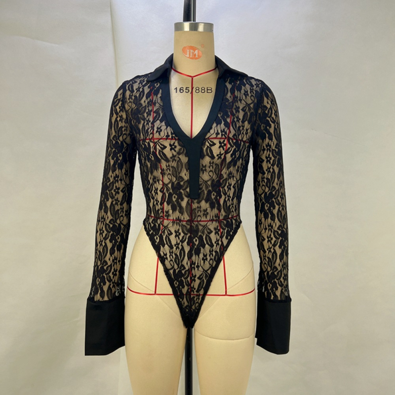 Eiropas un Amerikas pārrobežu 2023. gada seksīgs mežģīņu šuvums ar dziļu V veida garpiedurkņu augšdaļu, pieguļošs, perspektīvs, augstas jostasvietas, uzliesmojošs bikses sieviešu uzvalks