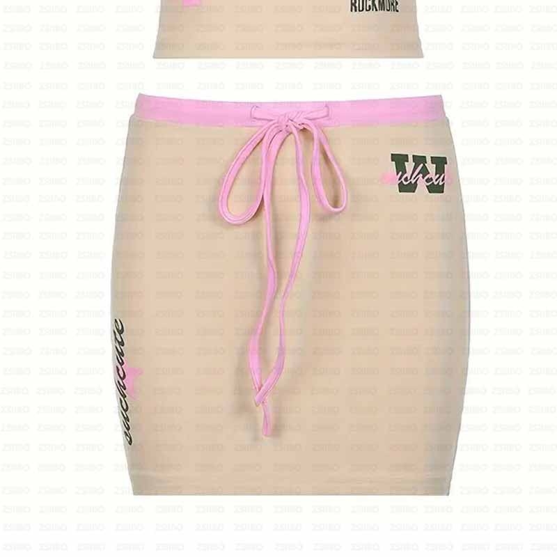 eBay európai és amerikai női betűs nyomtatott kontrasztos vállpántos Spice Girls karcsú mellény, alacsony derekú, húzózsinóros szoknya nagykereskedelemben