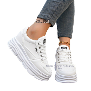 2024 m. vasaros ir rudens nauji storo dugno vidinio aukščio padidinimo studentų „Milk Cat Leisure Joker“ tarpvalstybinės užsienio prekybos plius dydžio sportbačiai