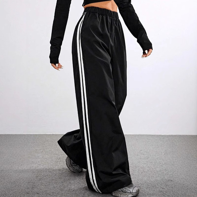 2025-ös, határokon átnyúló divatos, egyszerű női retró, lezser, színben illő, alacsony derekú, fekete, mikrohúzott nadrág