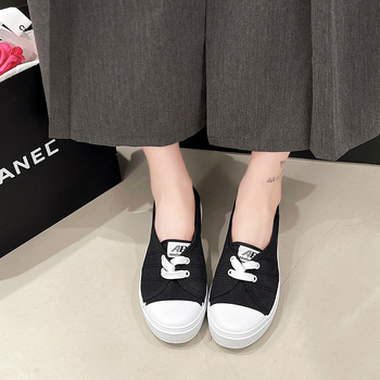 Textil fehér cipők női 2025 tavaszi új lapos talpú, sekély szájú, alacsony szárú, alkalmi vászon, egyszínű, szövet cipők raktáron