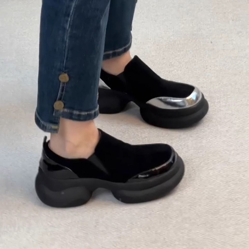 Dámske mokasíny z vintage kože s platformou a hrubým podpätkom, nazúvacie, jednoduché malé kožené topánky s okrúhlou špičkou, jar 2025
