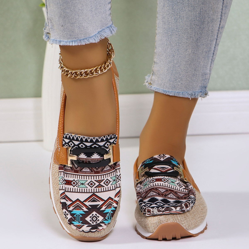 2024-es nyári új lapos talpú, alkalmi cipők, női külkereskedelmi, plus size fémcsatos, lapos, alkalmi, sekély szájú, szövetcipők