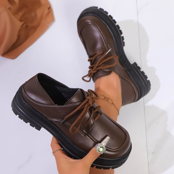 Határokon átnyúló, plus size platform mokaszinok női 2025 tavasz új TEUM robbanások alkalmi cipők női