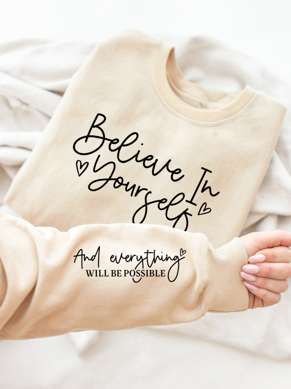 Stílusos, betűmintás, kerek nyakú pulóver - Divatos pulóver