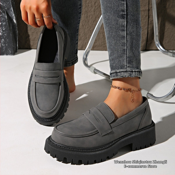 Vastag talpú, muffin stílusú, plus size mokaszin női 2024 őszi, retró, egyrétegű, vastag sarokú, külkereskedelmi, Amazon kisméretű bőrcipő