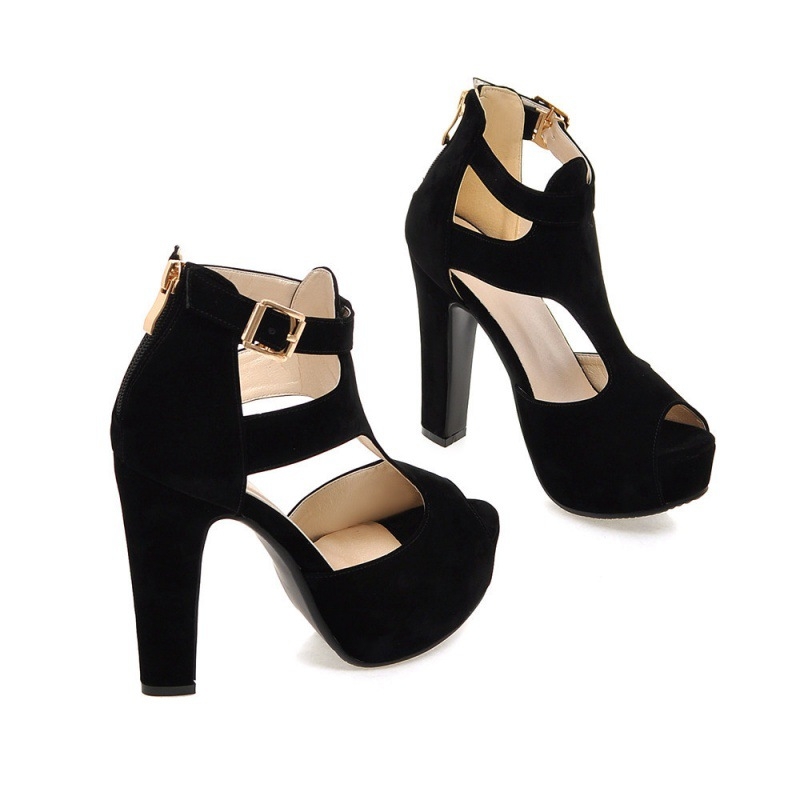 Új nyári szandálok női tűsarkú magassarkú 40-43 plus size női szandálok