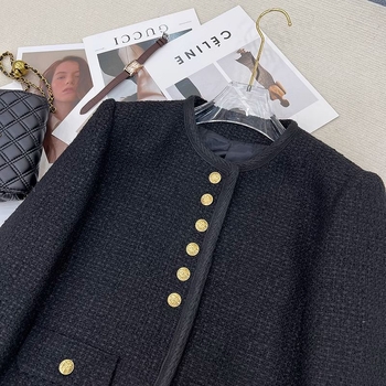 Φθινόπωρο και χειμώνας 2025 νέα Zaibatsu υψηλής ποιότητας γαλλικό μαύρο και χρυσό τουίντ ύφασμα μικρό αρωματικό στυλ κοντό παλτό γυναικείο τοπ