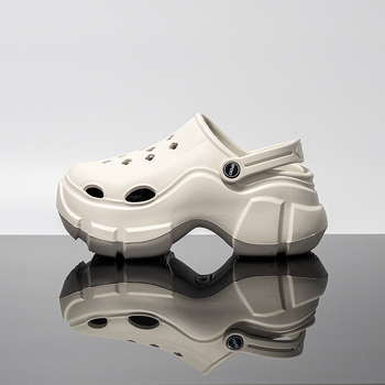 Sieviešu vasaras kurpes ar biezu zoli un caurumiem no EVA materiāla, vieglas, augstumu paceļošas sandales, apavi ar caurumiem apmalē vairumtirdzniecībā.