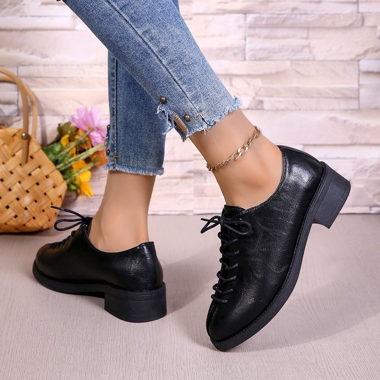 Vintage fűzős kis bőrcipők női 2024 őszi és téli új vastag sarkú középsarkú brit stílusú hétköznapi mokaszinok női mokaszinok