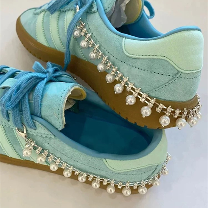 Hjuns-a ar rhinestones pērļu pušķīšiem, ziedu apavu sprādzi, korejiešu aksesuāri, pērlīšu kulons, personība, daudzpusīga dekoratīva sprādze