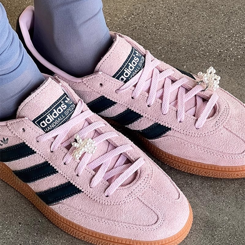 Kõikvõimalikud moodsed Korea stiilis pärlnööriga lillekinga pandlaga lihtsad isetegemise spordijalatsid dekoratiivsed kingapaelte aksessuaarid