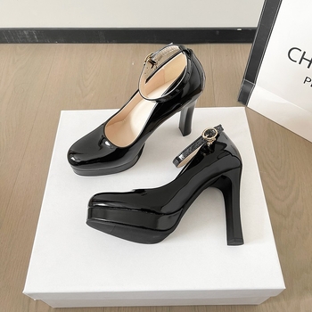 Χοντρό τακούνι με στρογγυλή ζώνη και αγκράφα, λουστρίνι, ψηλοτάκουνα, ανοιξιάτικα, νέα ευρωπαϊκά και αμερικανικά παπούτσια με ρηχό στόμα, σέξι, γυναικεία μονόχρωμα παπούτσια πλατφόρμας