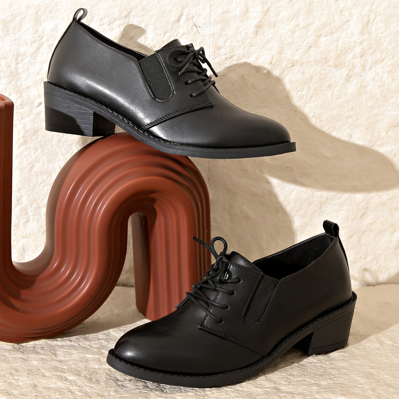 2024 Új, egyszerű, mindenhez illő, fűzős női cipők Tavaszi és őszi kényelmes, egyszerű, vastag sarokkal, magasságnövelő Brock cipők