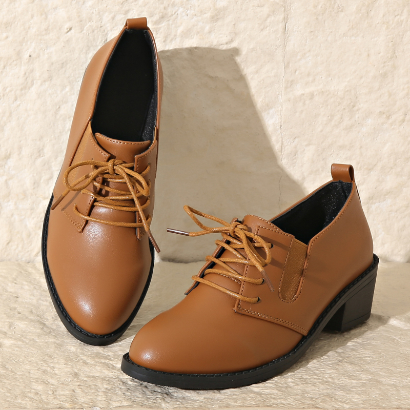 2024 Új, egyszerű, mindenhez illő, fűzős női cipők Tavaszi és őszi kényelmes, egyszerű, vastag sarokkal, magasságnövelő Brock cipők