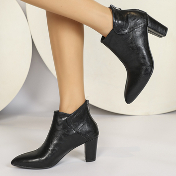 Női európai és amerikai új divatos rövid csizma oldalsó cipzáras nyugati csizma fekete elegáns egyszínű amerikai rövid csizma külföldi