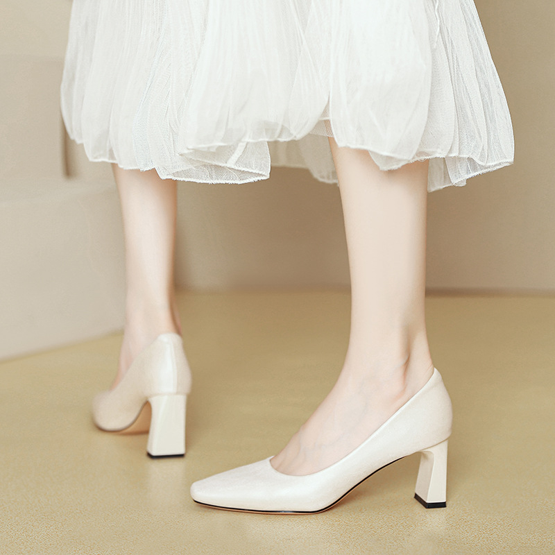 Fekete Magassarkú Cipők, Amik Nem Fárasztják a Lábukat, Elegáns Professzionális Cipők Női, 2025 Új Tavaszi & Őszi Szögletes Orrú Francia Vastagsarkú Környezetbarát