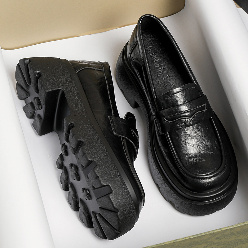 Ma suism 2024 Jaunas, biezas apakšmalas, maza izmēra sieviešu pavasara mokasīni, britu stila, melnas ādas kurpes ar slēptu augstumu.