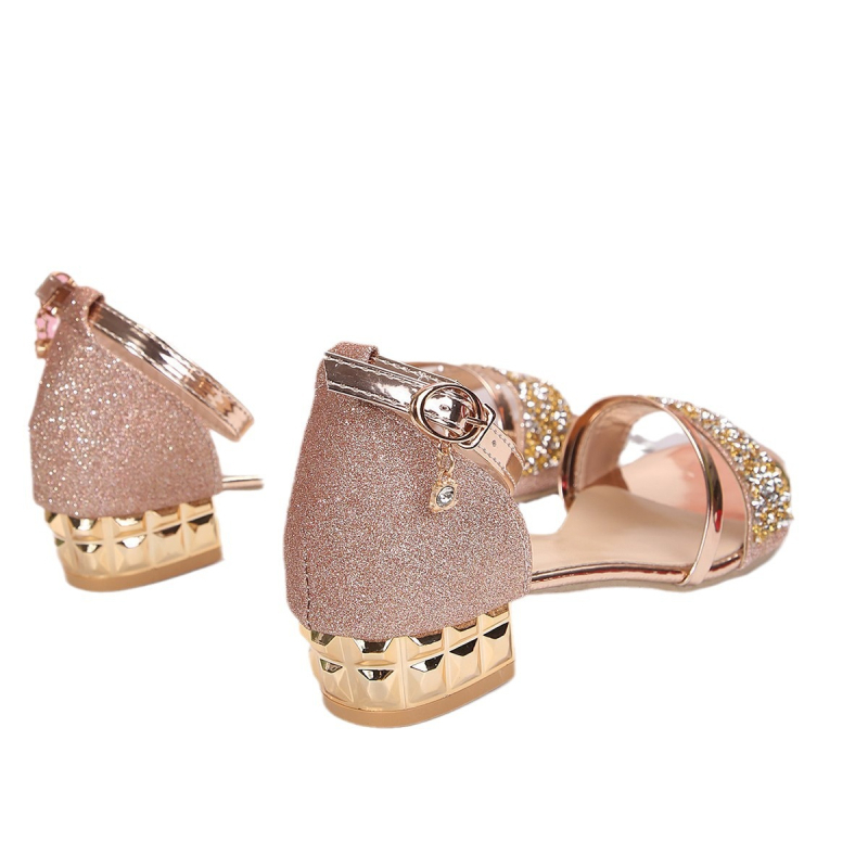 Női szandálok 2025 Új Stílusú Külkereskedelmi Nagy Méretű Peep-Toe Szandálok Európai és Amerikai Stílusú Egypántos Vaskos Sarkú Szandálok Nagykereskedelemben