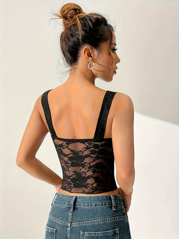 Γυναικεία κομψή καμιζόλα με στενή εφαρμογή από δαντέλα - αναπνεύσιμη, ελαστική και πλένεται στο πλυντήριο