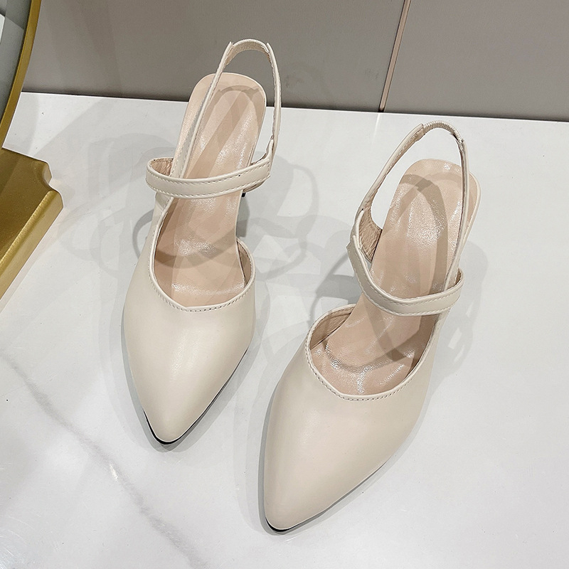 Zárt orrú női szandálok, nyári 2024 tavaszi új, vastag sarok, közepes sarok, pántos, divatos női cipők, hétköznapi, magas sarkú