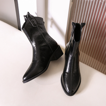 Hegyes sarkú bokacsizma Női brit vastag sarok Középsarkú Meztelen csizma Vintage V-kivágású csizma Mindenhez illő Kis méretű, vékony Western cowboy csizma