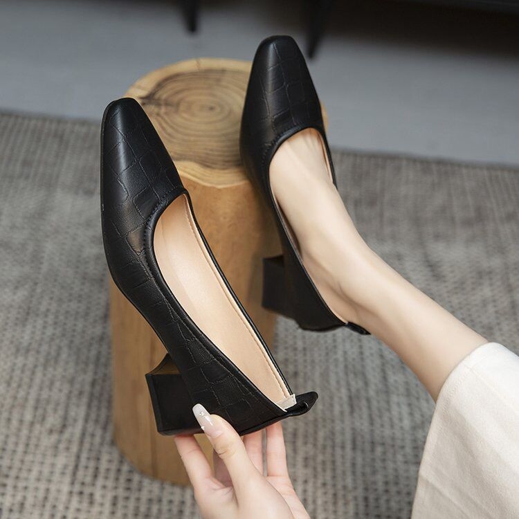 Pantofi cu toc jos în stil francez pentru femei, vara 2024, pantofi cu toc gros și vârf pătrat, pentru navetiști, 4143, mărime plus, pantofi pentru femei