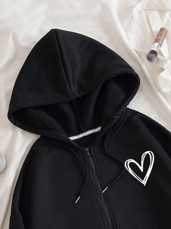 Női divatos, szívmintás, utcai stílusú kapucnis pulóver, zsebbel, cipzárral és húzózsinórral, téli használatra.