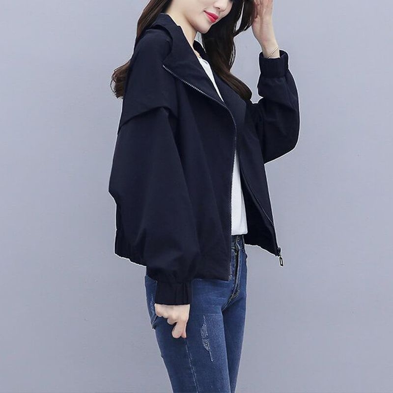 2025 m. pavasario ir rudens madingi trumpi paltai, moteriški laisvalaikio, laisvi, liekninantys, maži juodi švarkai