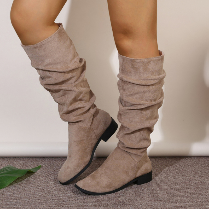 Plus size khaki velúr magas szárú, de térdig érő csizma 2024 őszi és téli új, szögletes sarkú, divatos női csizma